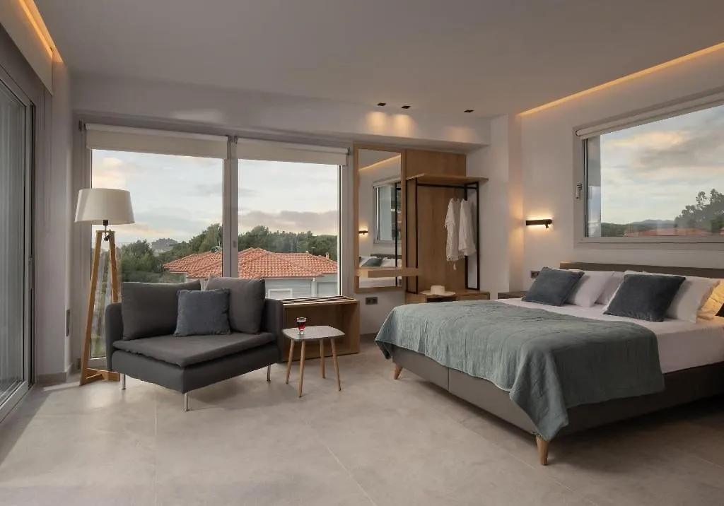 Nikiti Botanic Pool Suites Apartment