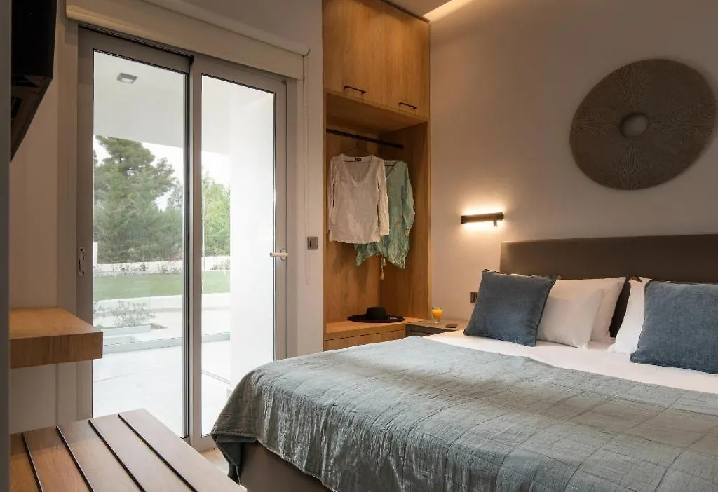 Nikiti Botanic Pool Suites